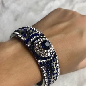 Crystal bracelet bangle